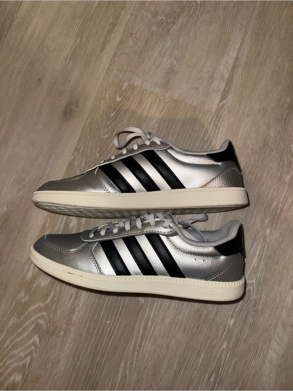 Adidas Women’s Silver Metallic Court-Style Sneakers with Black Stripes